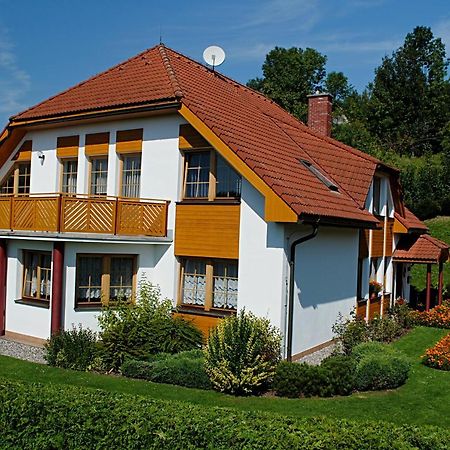 Pension B&B Vrchlabí エクステリア 写真