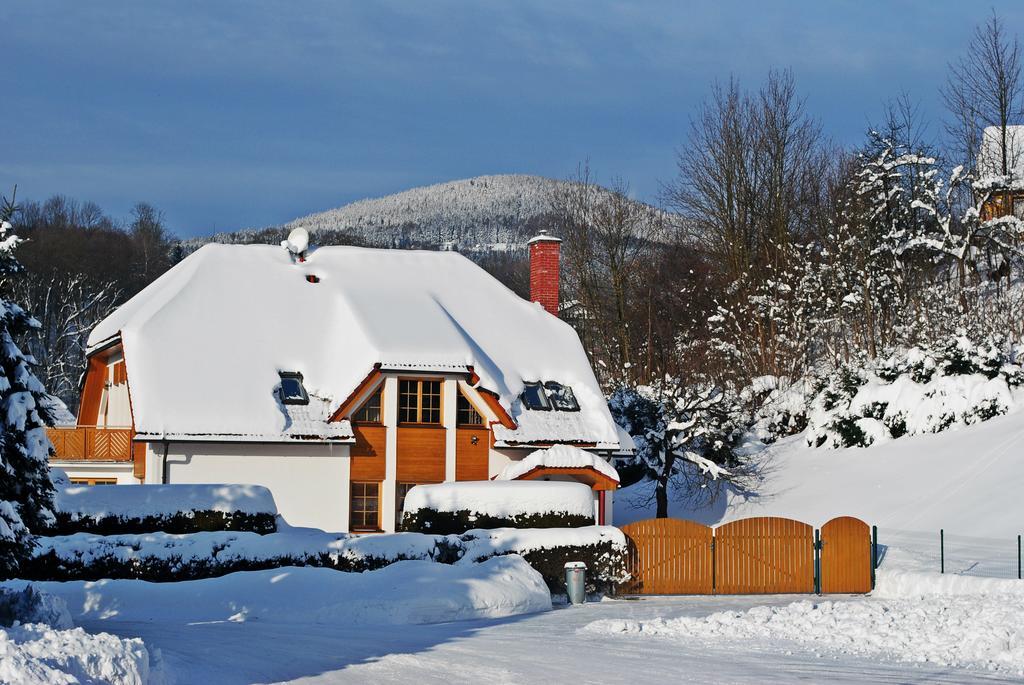 Pension B&B Vrchlabí エクステリア 写真
