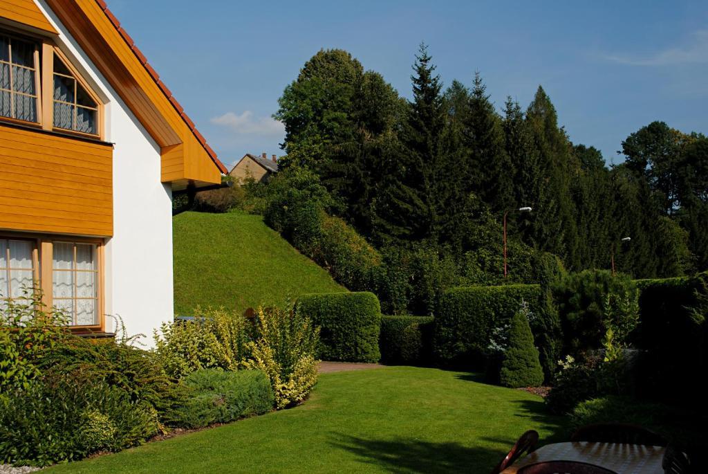 Pension B&B Vrchlabí エクステリア 写真